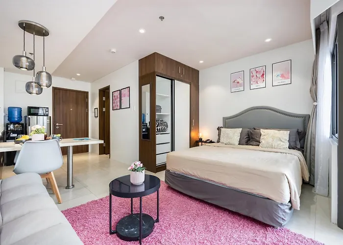 Appartement Chic Cozy At Tambuli Residences Ocean View By Dominik With Pool Access & Balcony In Mactan *