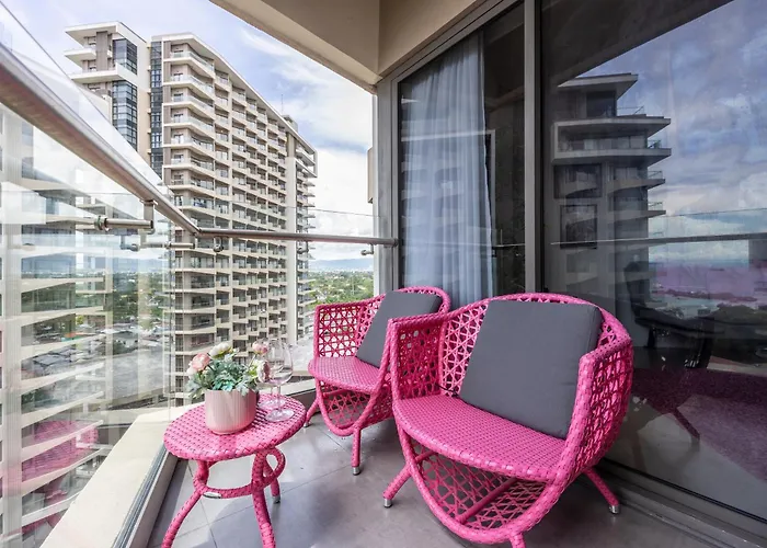 Appartement Chic Cozy At Tambuli Residences Ocean View By Dominik With Pool Access & Balcony In Mactan