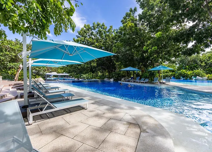 Chic Cozy At Tambuli Residences Ocean View By Dominik With Pool Access & Balcony In Mactan Appartement