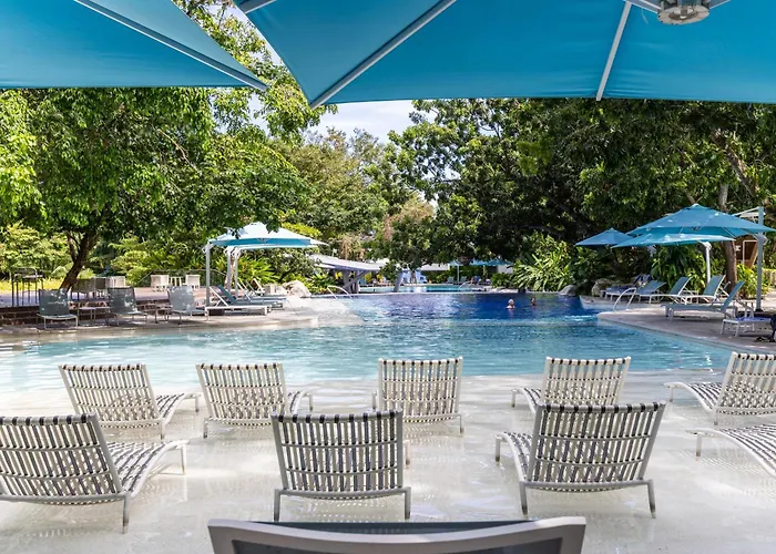 Chic Cozy At Tambuli Residences Ocean View By Dominik With Pool Access & Balcony In Mactan *